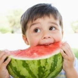 吃瓜头像小孩图片可爱,吃瓜小天使的可爱瞬间