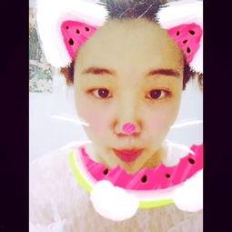 萌孩子吃瓜图片图文