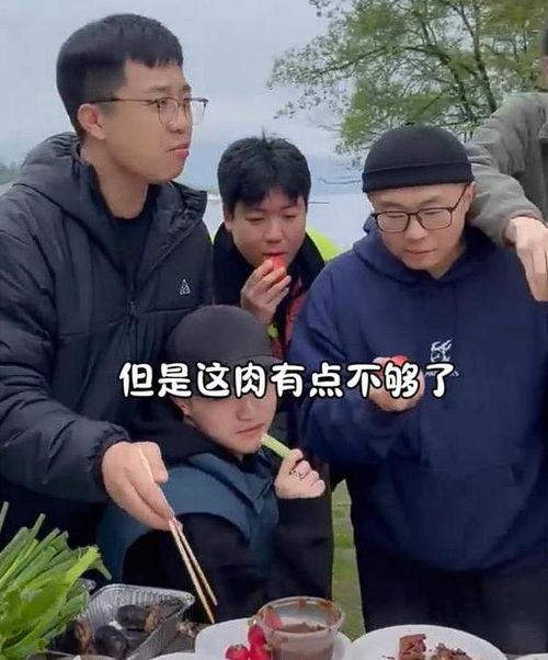 憨儿子变成吃瓜大侠