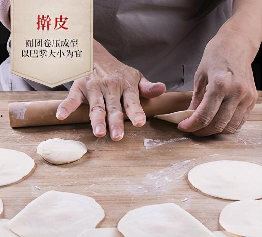 盼盼吃偷瓜,一场童趣盎然的夏日冒险