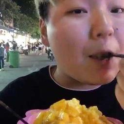 盼盼吃偷瓜,一场童趣盎然的夏日冒险