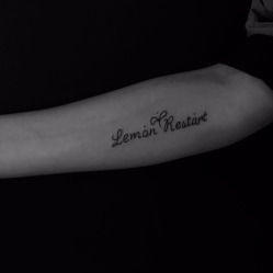 吃瓜杭州纹身女,揭秘网络热议背后的真相